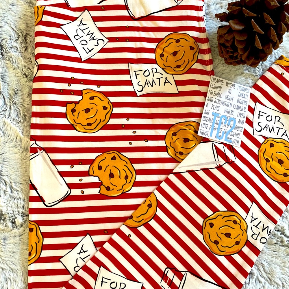 LulaRoe Santa milk & cookies tc2 leggings